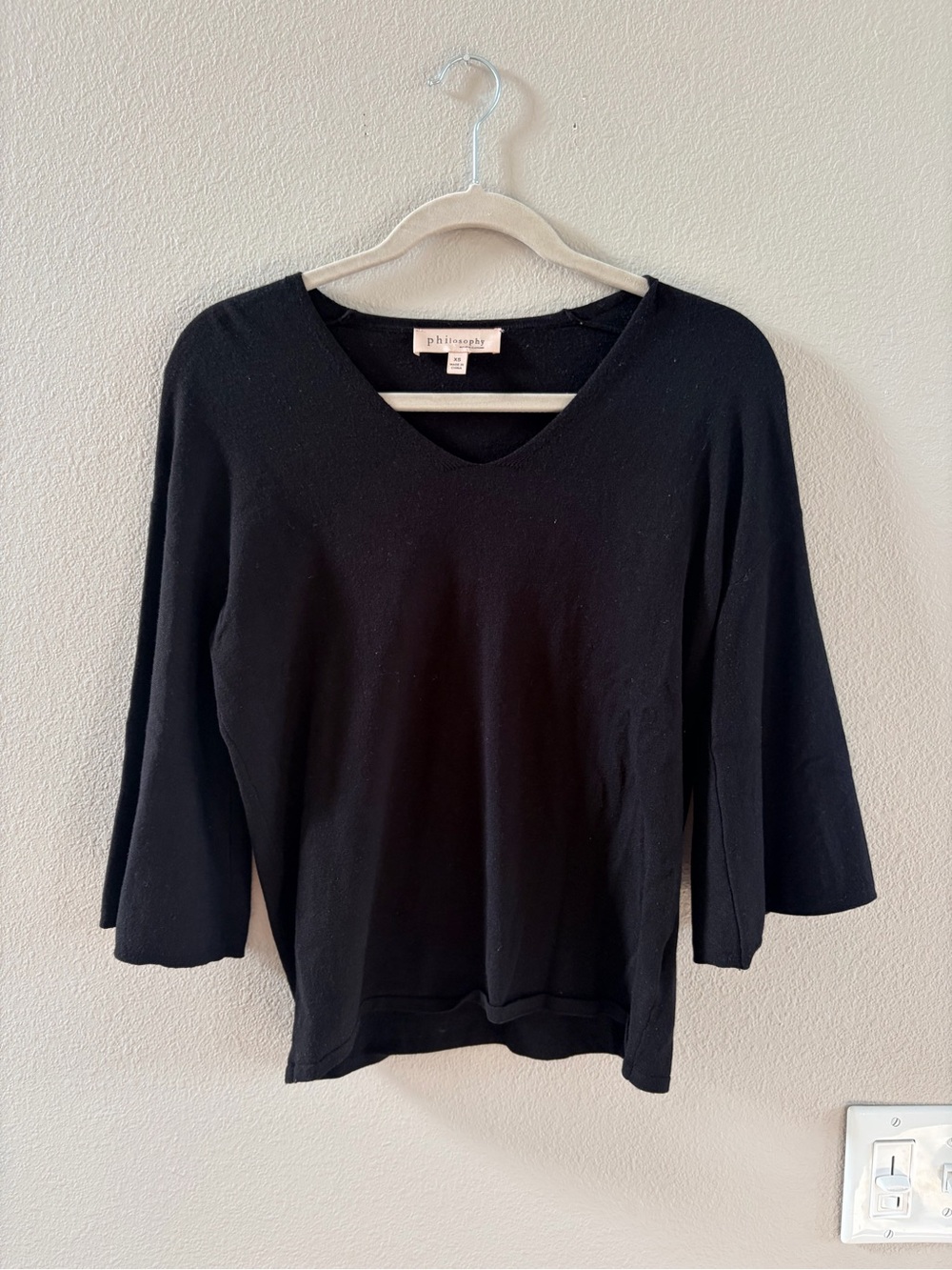 Philosophy Black V-Neck Long Sleeve Knit Top XS